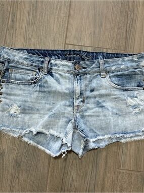 American Eagle Outfitters Light Wash Studded Distressed Denim Shorts